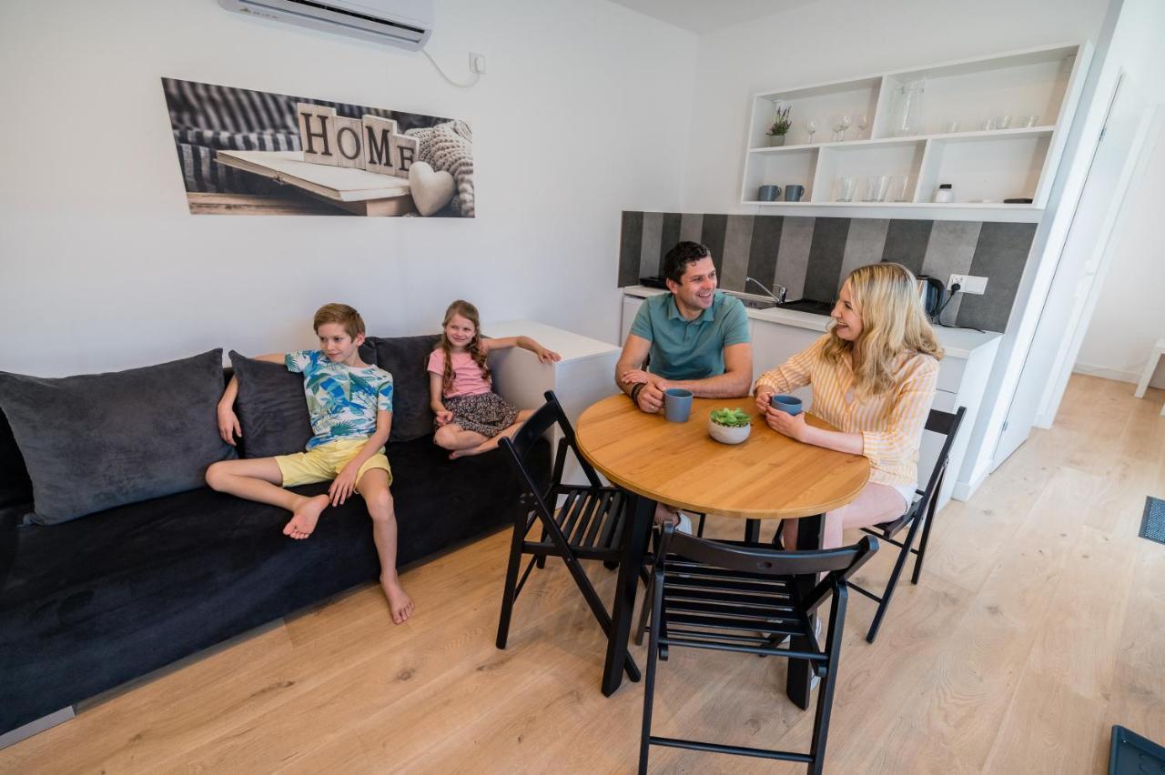 Scandi Village Zator Luaran gambar