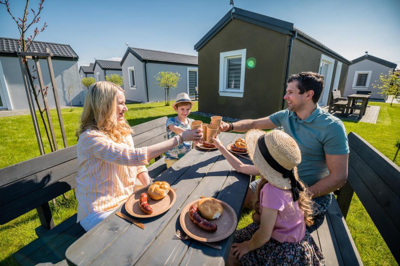 Scandi Village Zator Luaran gambar